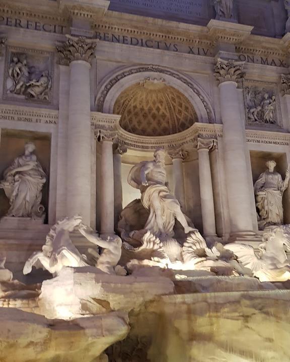 Fontana di Trevi